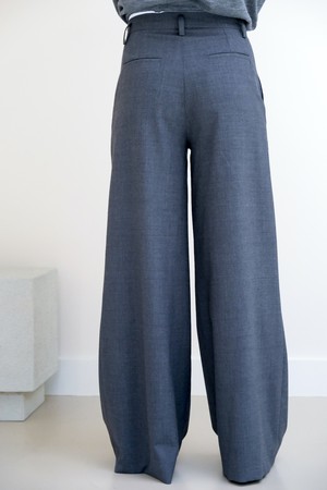 Broek Wijd | Wol Grijs from Sûr Atelier