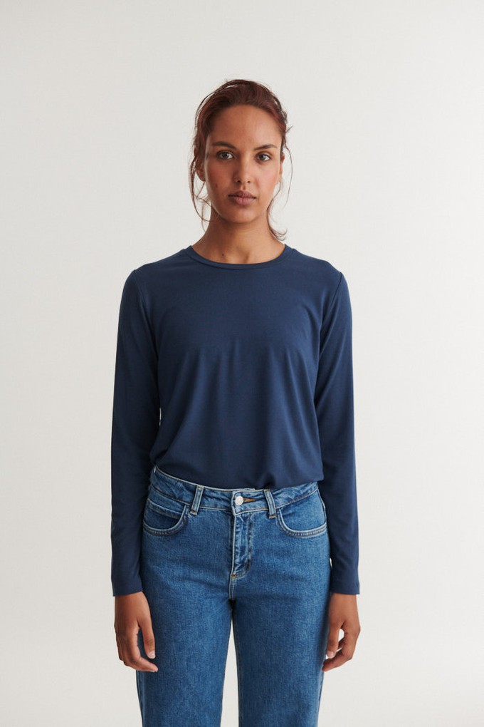 Top Jolanda Tee LS Navy from The Blind Spot