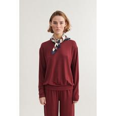 Sweater Sadie Blouse Bordeaux Truffle via The Blind Spot