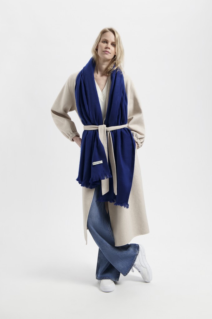 Alpaca Loca Sjaal Cobalt Blue from The Blind Spot Alpaca Loca Sjaal Cobalt Blue from The Blind Spot