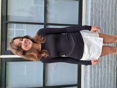 Top Ludmilla LS Tee Zwart via The Blind Spot