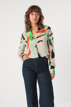 Blouse Asune Basterretxea via The Blind Spot