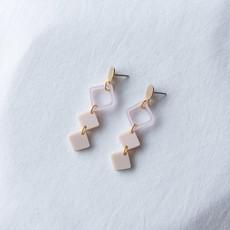Studio Nok Nok | Charm 12 via The Blind Spot