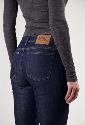 MUD Jeans | Logan High Slim | Rinse from The Blind Spot