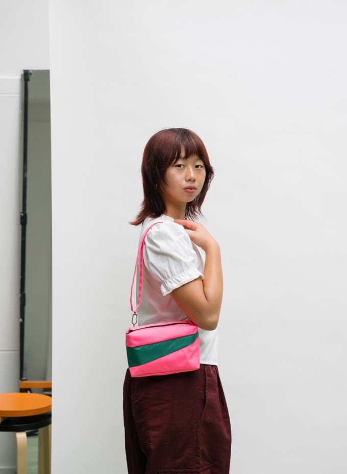 Susan Bijl | The New Bum Bag Fluo Pink & Seaweed Small from The Blind Spot