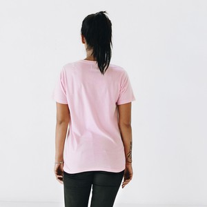 T-shirt - unisex - biologisch katoen - roze from The Driftwood Tales