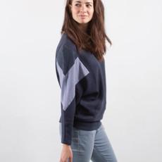 Sweatshirt - AMY - gemaakt van 4 verschillende gerecyclede stoffen: blauw, blauw, denim via The Driftwood Tales