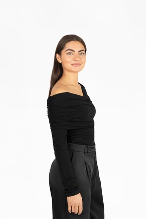 THE SAMI TOP BLACK from THE LAUNCH