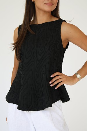 THE INES TOP from THE LAUNCH