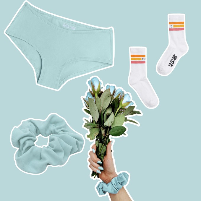 The Baby Blue Hipster Starter Kit  from TIZZ & TONIC