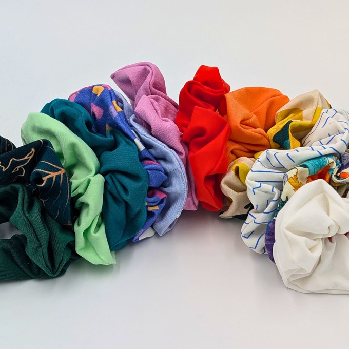 Uni-Colour Organic Cotton Scrunchies from TIZZ & TONIC