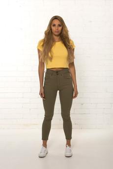 TERRA KHAKi DRiLL JEAN via TRi COLOUR FEDERATiON