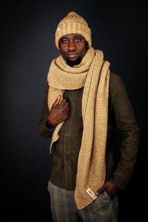 Twelve Million Omslagdoek Alaska - Taupe from Twelve Million