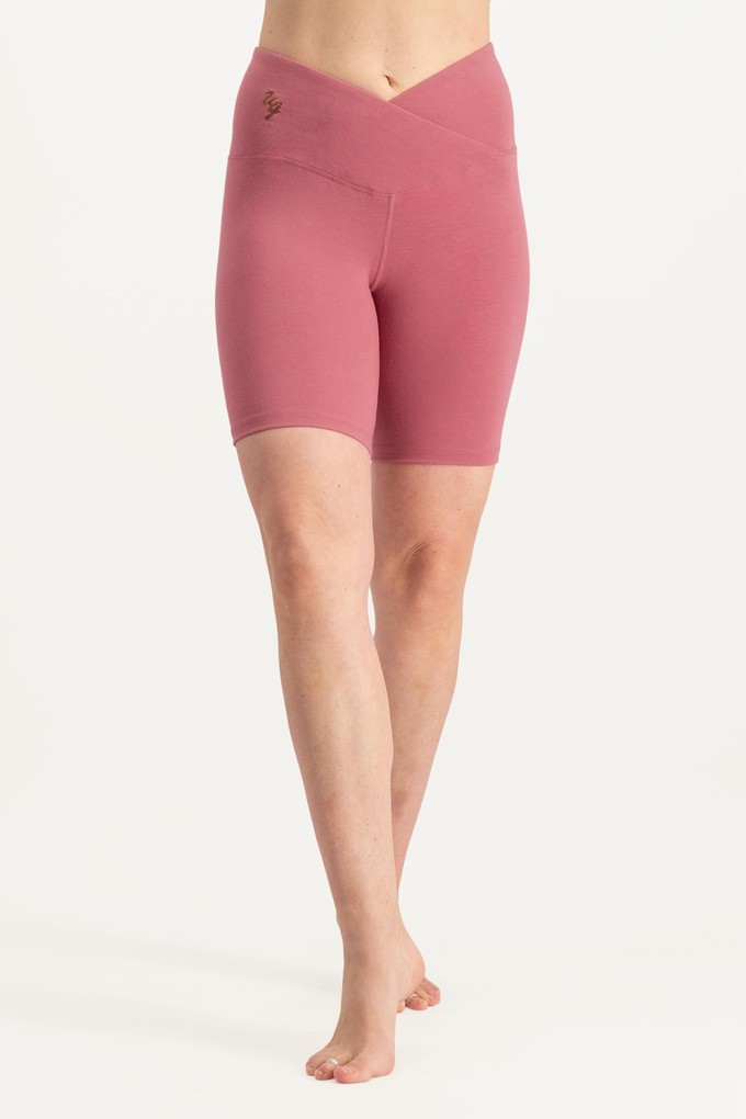 Yoga-Biker-Shorts Sati – Hibiskus from Urban Goddess