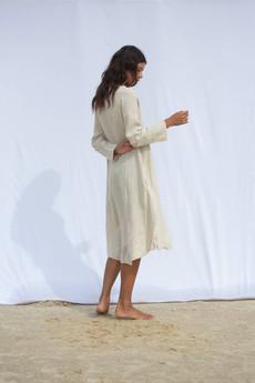 Linen Dress Shirt in Beige - The Andie van Urbankissed