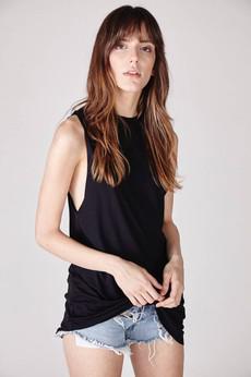 The Mascha | Muscle Tank - Black van Urbankissed