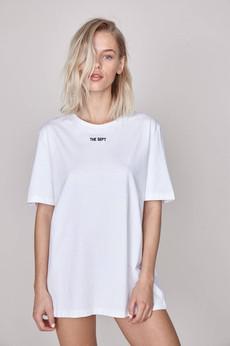 The Caroline - Label Tee via Urbankissed
