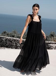 Amaya Gathered Summer Dress in Black van Urbankissed