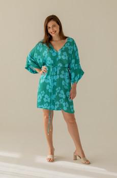 Emerald Flower Kimono Midi Dress via Urbankissed