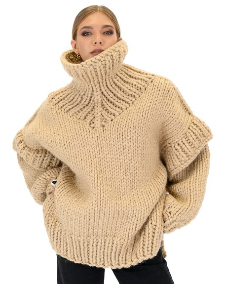 Turtle Rolled Neck Sweater - Beige from Urbankissed