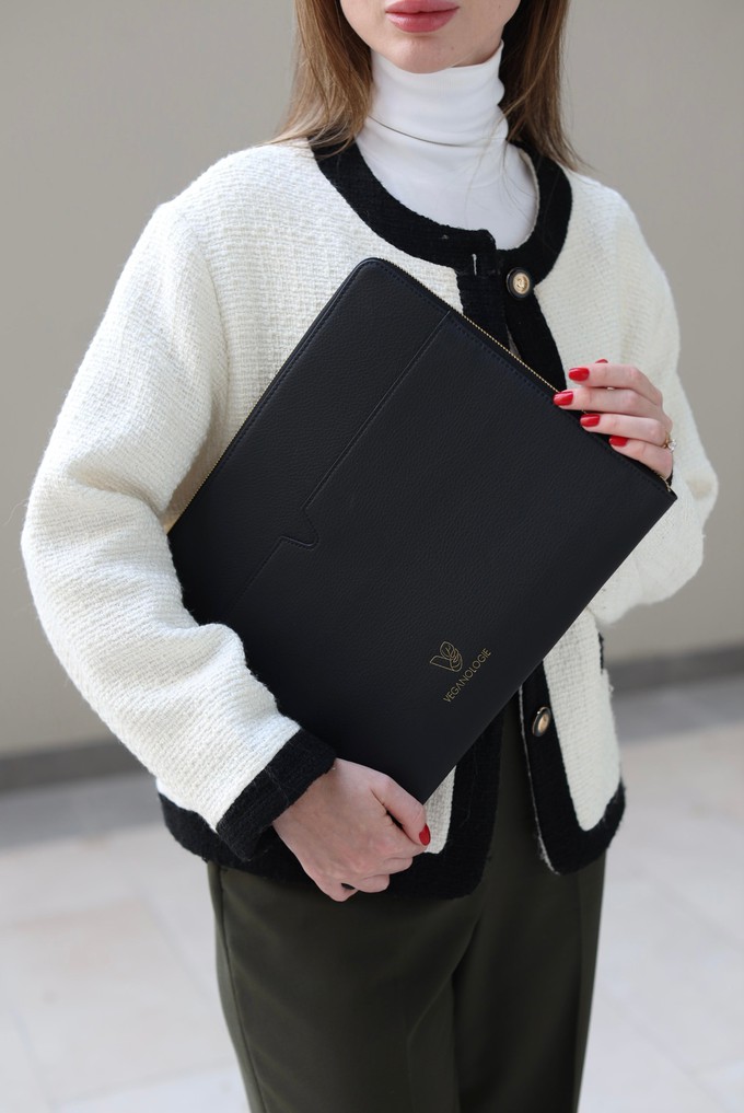 Eden Tech Sleeves from Veganologie