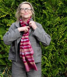 Zijden sjaal roze handgeverfd via Via India