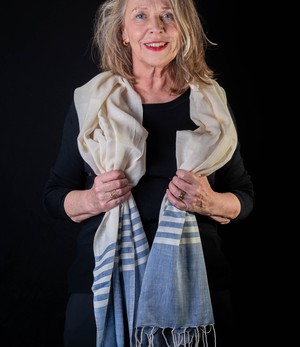 Sjaal biokatoen gestreept indigo of grijs from Via India