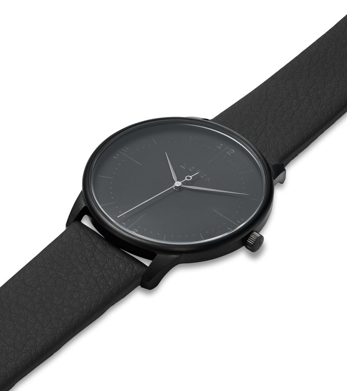 Black & Black with Black Watch | Aalto from Votch