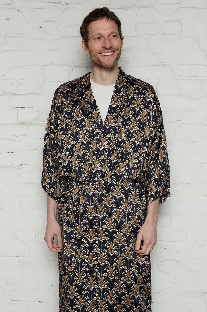 papyrus Better-Than-Silk Kimono from Yahmo