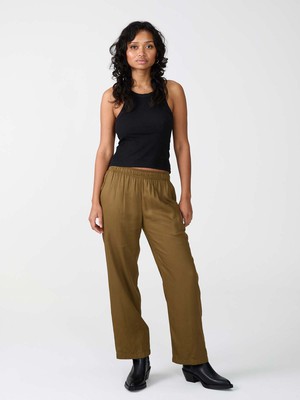 Hilde Pants brown from Yahmo