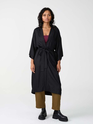 Liese Kimono black from Yahmo