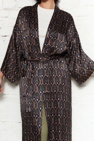 Liese Kimono metropolis from Yahmo
