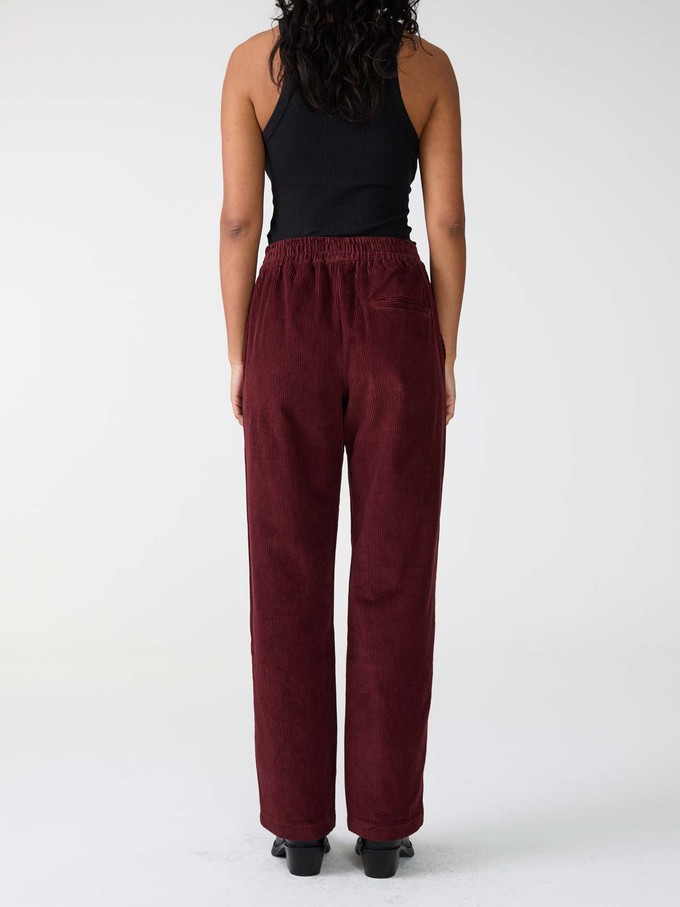 Marta Pants wine from Yahmo