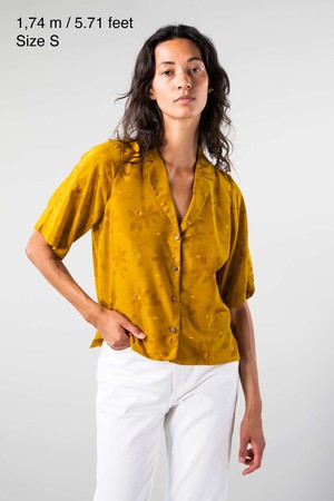 Upcycled Silk Bowling Shirt - L from Yahmo