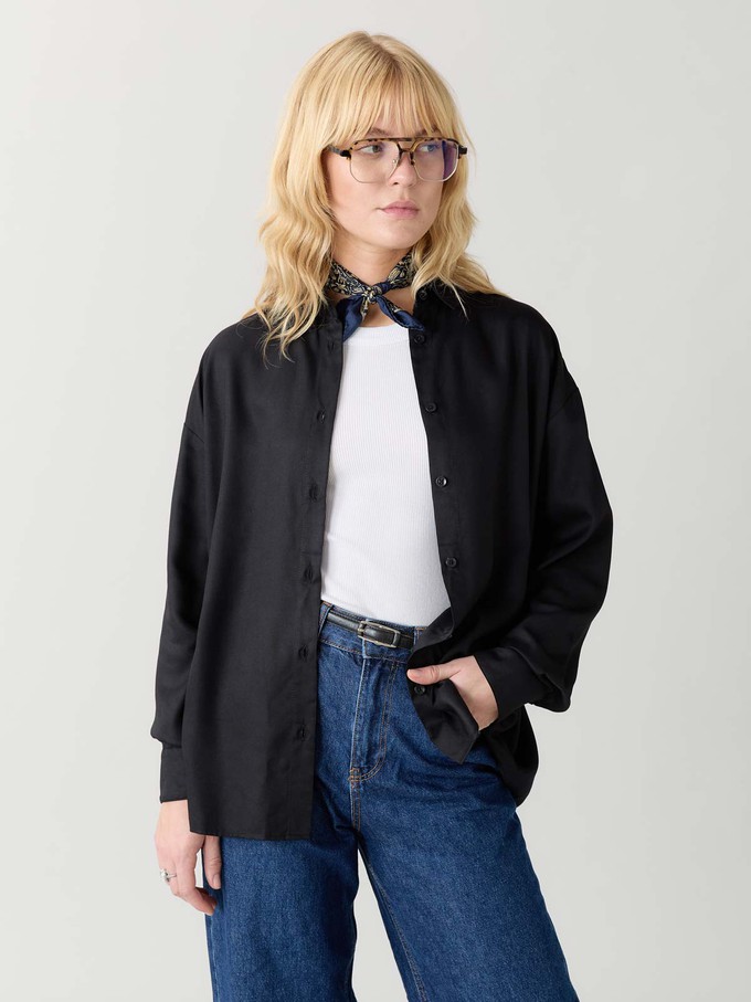 Mona Shirt Black from Yahmo