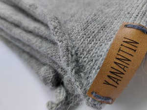 Knitted Scarf | Silvery Grey | 100% Alpaca Wool from Yanantin Alpaca