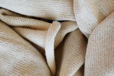 Extra Large Knitted Scarf | White Vanilla | 100% Alpaca Wool van Yanantin Alpaca