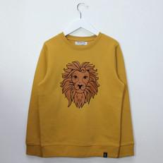 Kinder sweater ‘Oeh Lion’ – Oker via zebrasaurus
