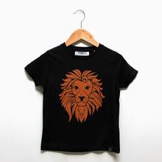 Kinder t-shirt ‘Oeh Lion’ – Black via zebrasaurus