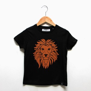 Kinder t-shirt ‘Oeh Lion’ – Black from zebrasaurus