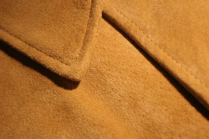 close-up van goed onderhouden suede